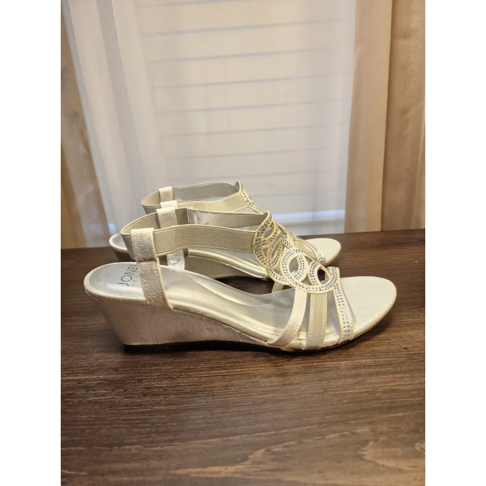Jones New York Denise Embellished Rhinestones Wedge Sandals 9.5 M Gray Silver
